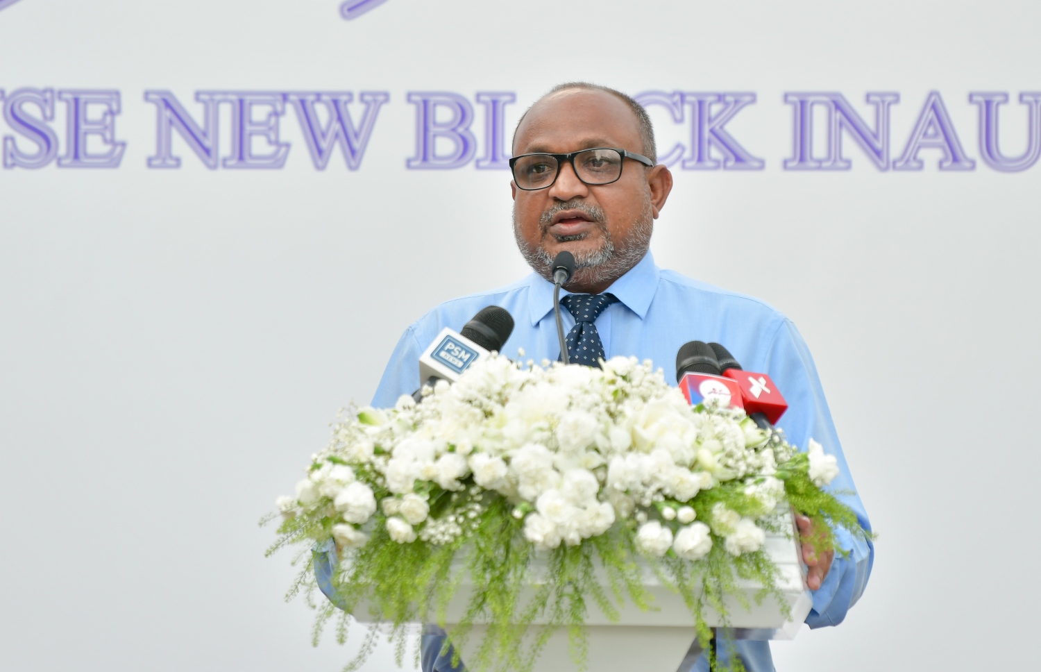 ހުޅުމާލޭގައި ހެދި ހާފްވޭ ހައުސް އަދި އަންހެނުންގެ ރިހެބިލިޓޭޝަން ސެންޓަރު ހުޅުވުމުގައި ރަސްމިއްޔާތުގައި، އެ ތަނުގެ ސީއީއޯ އިމާދު ވާހަކަަދައްކަވަނީ.-- ފޮޓޯ: ނިޝާން އަލީ/ މިހާރު