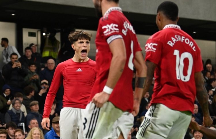 ފަހު ވަހުތު ޔުނައިޓެޑް މޮޅު ކޮށްދިނީ ގާނާޗޯ