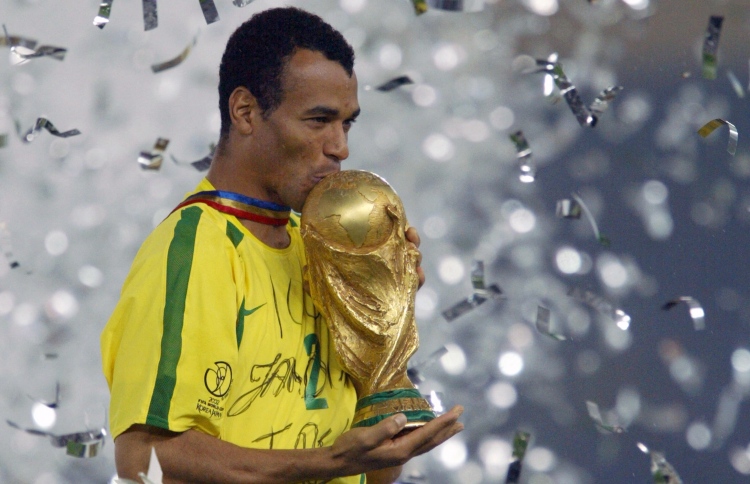 ބްރެޒިލް އެނބުރި އަތުވެއްޖެ: ކަފޫ