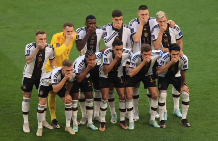 އަނގަމަތި ނިވާކޮށްގެން ޖަރުމަނުން ހަޅުތާލުކޮށްފި