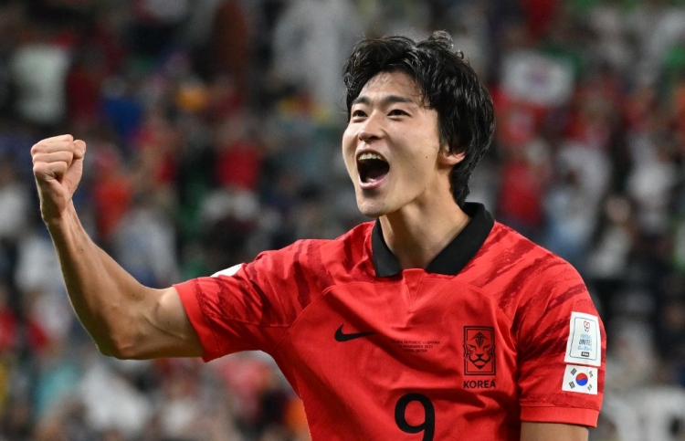 ކައިވެންޏަށް އެދޭވަރުން ކުޅުންތެރިޔަކު ފޯނު ނިއްވާލައިފި