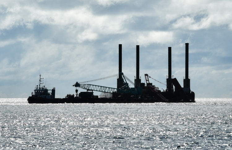 ބްރިޖު އެޅުމަށް ބޭނުންކުރާ ކެރޭނެއްގެ ބައެއް ވެއްޓިއްޖެ