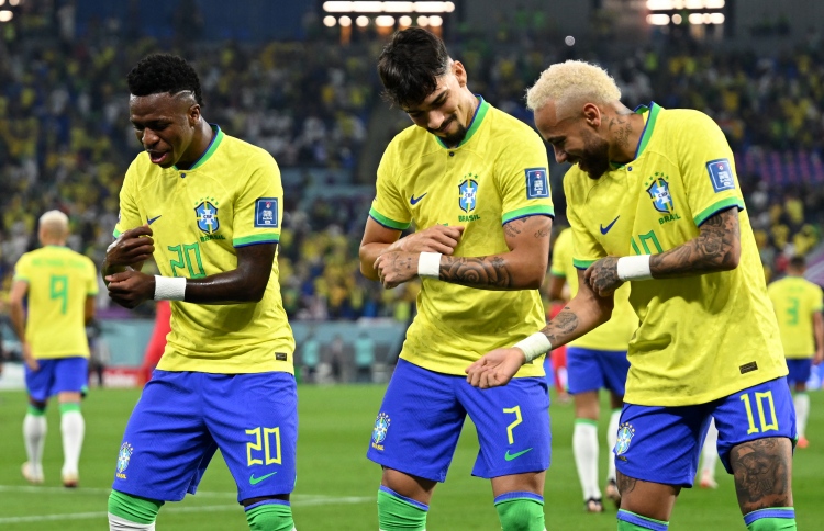 ބްރެޒިލުން ކޮރެއާ ބަލިކޮށް ކުއާޓާ ފައިނަލަށް