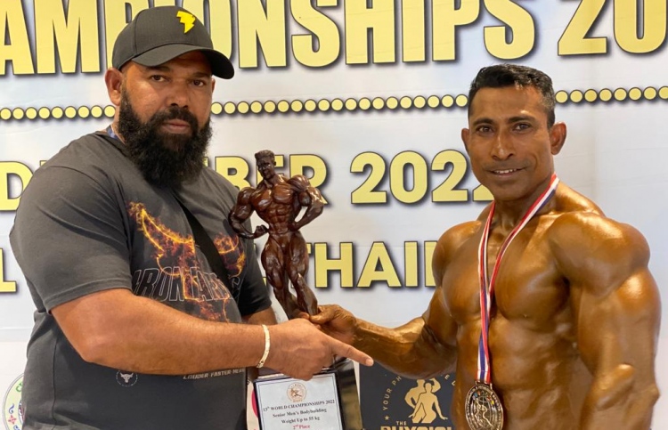 ވޯލްޑް ޗެމްޕިއަންޝިޕުން މޯޑް ރިހި މެޑަލް ހޯދައިފި