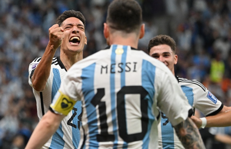 ނެދަލެންޑްސް ބަލިކޮށް އާޖެންޓީނާ ސެމީ ފައިނަލަށް