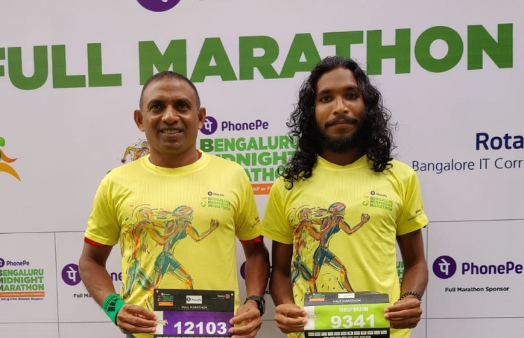 ގައުމީ ރެކޯޑް ހެދުމުގެ އަމާޒުގައި ޔޫސުފް ބެންގަލޫރަށް