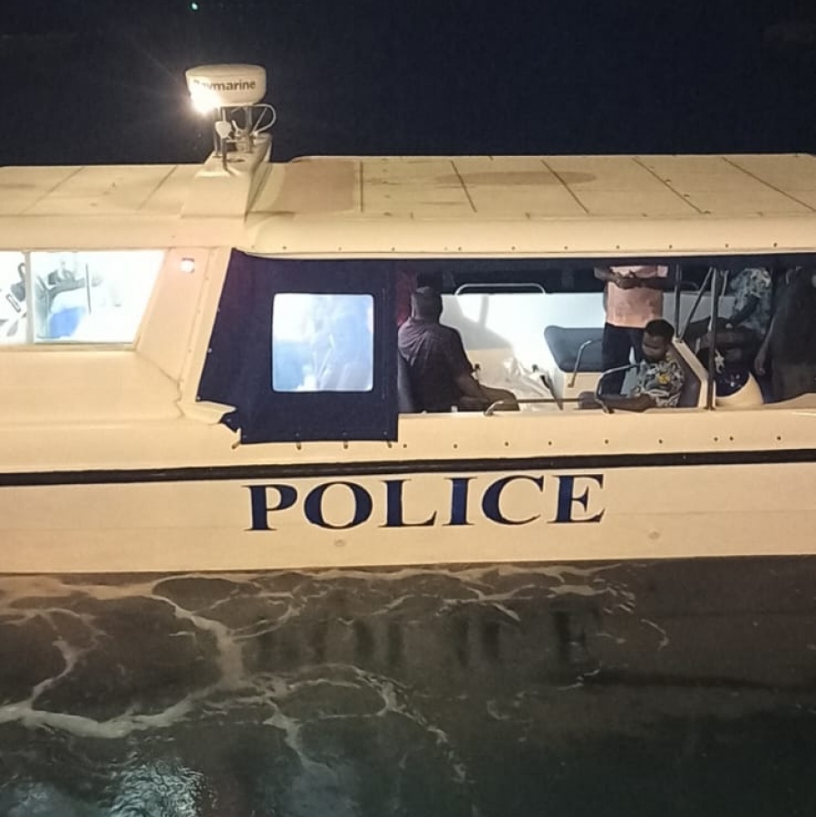 ހަށިގަނޑު ލޯންޗެއްގައި ގެންދަނީ --- ފޮޓޯ/މިހާރު