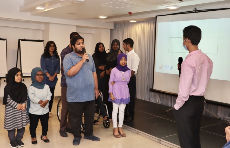 މި ކުދިންގެ ހިތްދަތި ވާހަކަ: ނުކުޅެދެނީ ކޮންބައެއް؟