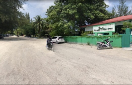 Addu Hithadhoo-Cress Garden Restaurant: Two people were buried on yesterday after falling into a four foot pit dug in the area.