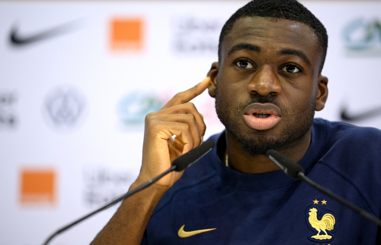 ޑެލިވަރީ ބޯއީގެ ވަޒީފާއިން ފްރާންސް ވޯލްޑް ކަޕް ޓީމަށް