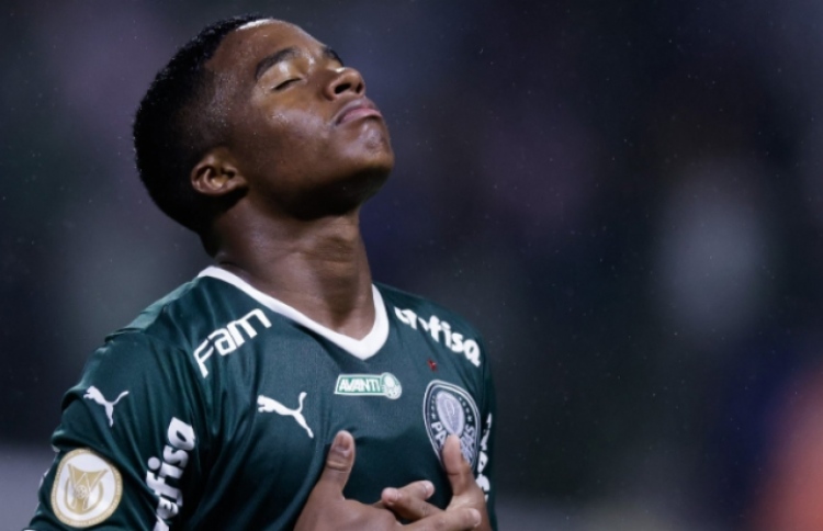 ބްރެޒިލްގެ އުންމީދީ ޒުވާނާ އެންޑްރިކް ރެއާލް އަށް