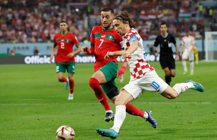 މޮރޮކޯ އަށް ހިތްދަތިކަން، ކްރޮއޭޝިއާ އަށް ތިންވަނަ