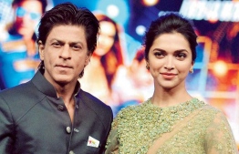 ދިޕިކާ ޕަޑޫކޯނެ އާއި ޝާހްރުކް ހާން: އެ މީހުންގެ އާ ލަވަ "ބޭޝަރަމް ރަންގް" އަށް ގިނަ ބައެއްގެ ފާޑުކިއުން