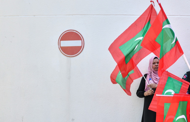 އިދިކޮޅުގެ "ހޯޕް" ފެށުމާއި ނިމުމުގައި ވެސް ޔާމީން