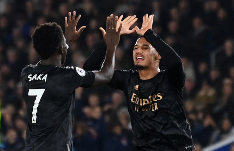 ސިޓީ އެއްވަރު، އާސެނަލް އަށް ހަތް ޕޮއިންޓްގެ ލީޑެއް