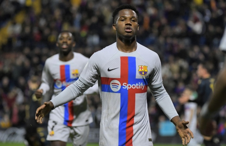 ސްޕެނިޝް ކަޕުން ބާސެލޯނާ ސަލާމަތްވީ ކިރިޔާ