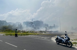 Smoke fills area after waste pile fire in Hulhumale' 2