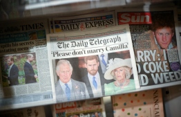 British daily newspaper, leading with stories about the publication of the book 'Spare' by Britain's Prince Harry, Duke of Sussex, are pictured displayed for sale in London on January 6, 2023. - Prince Harry's autobiography "Spare" is not due out until next week but it dominated headlines on Thursday after a Spanish-language version of the memoir mistakenly went on sale. The book was hurriedly withdrawn from shelves in Spain but not before copies were obtained by media outlets, who pored over its contents -- and its implications for Britain's most famous family. -- Photo: Daniel Leal / AFP