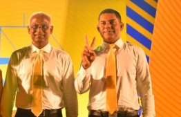 President Ibrahim Mohamed Solih (Left) and Kinbidhoo MP Mohamed Nashiz