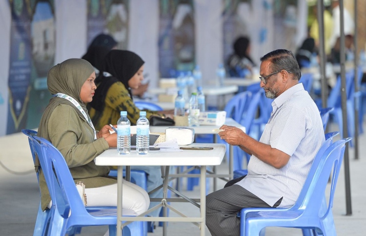 މިސްކިތްތައް މަރާމާތުކުރާ ފަންޑަށް 7 ލައްކަ ރުފިޔާ