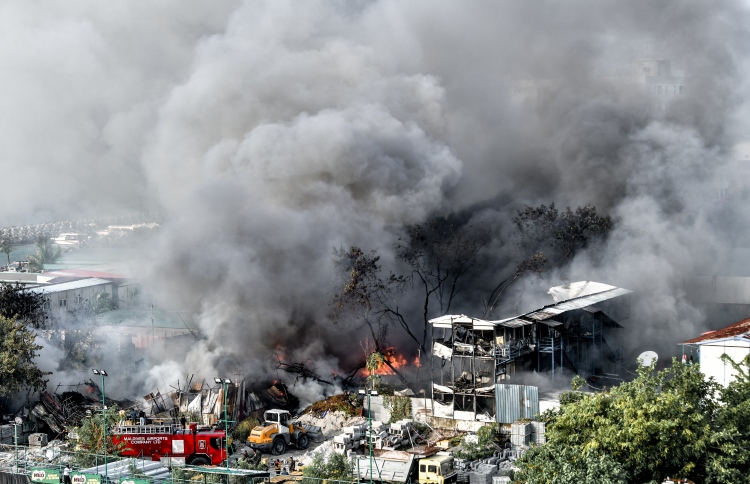 ނީލަން ފިހާރަ ދެން އެ ތަނުގައި ނުހިންގޭނެ: މޭޔަރު