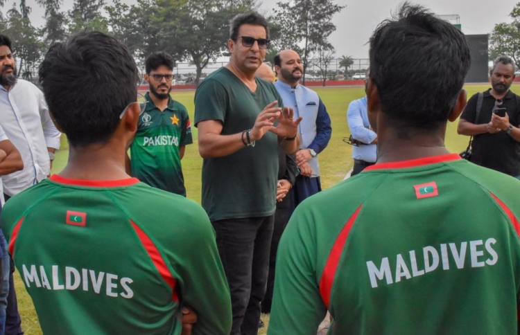 ވަސީމް އަކްރަމްގެ އިރުޝާދު ދިވެހި ކުޅުންތެރިންނަށް