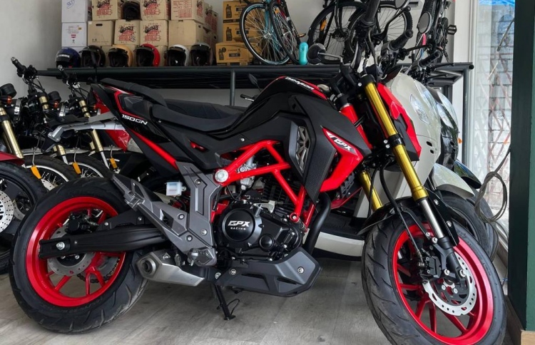 ސްކޯ ދިމާ ކޮށްގެން 160،000ރ. ގެ ސައިކަލެއް