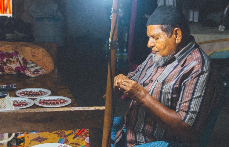 ބުޅި ވިއްކާތާ 30 އަހަރު: މަލިކުގައި ވެސް ވިދާލައިފި