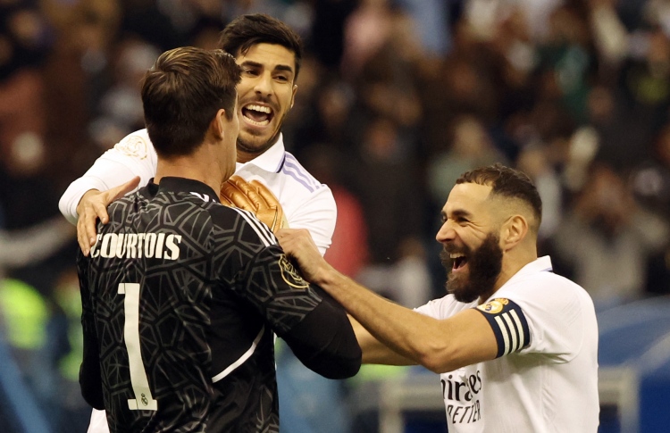 ރެއާލް ސުޕަ ކަޕުގެ ފައިނަލަށް، ތަރިއަކަށްވީ ކޯޓްއާ