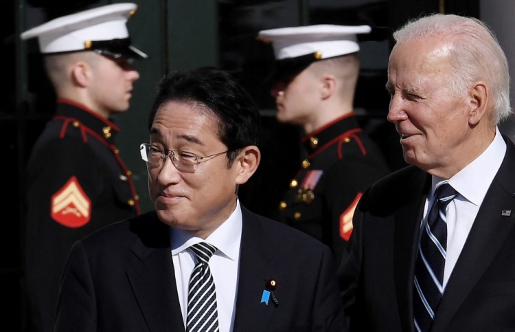 ޗައިނާ ހުއްޓުވަން ޖަޕާން، އެމެރިކާ، އީޔޫ ގުޅެންޖެހޭ