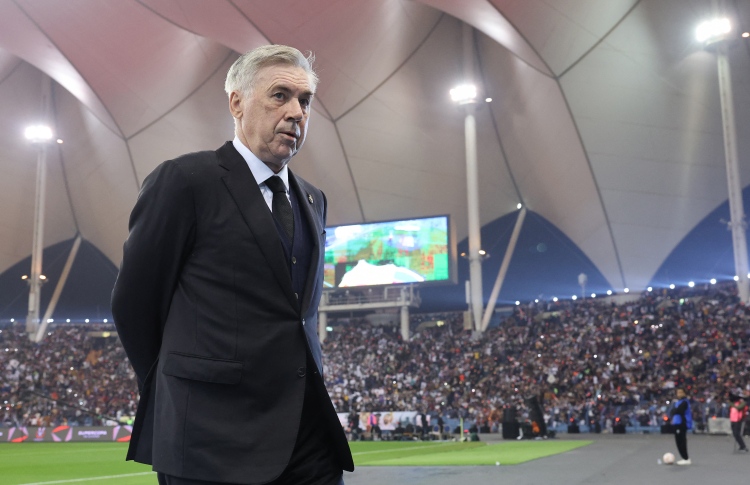 ފައިނަލުން ބަލިވުމުން ހިތަށް އުނދަގޫވި: އަންޗެލޮއްޓީ