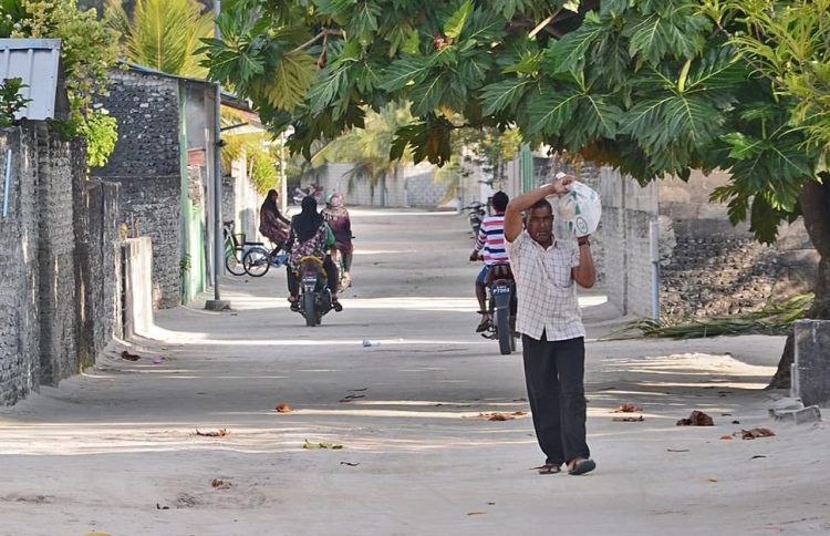 ފައިސާ ފޭރުނު މީހާގެ ބަންދަށް ހަތް ދުވަސް