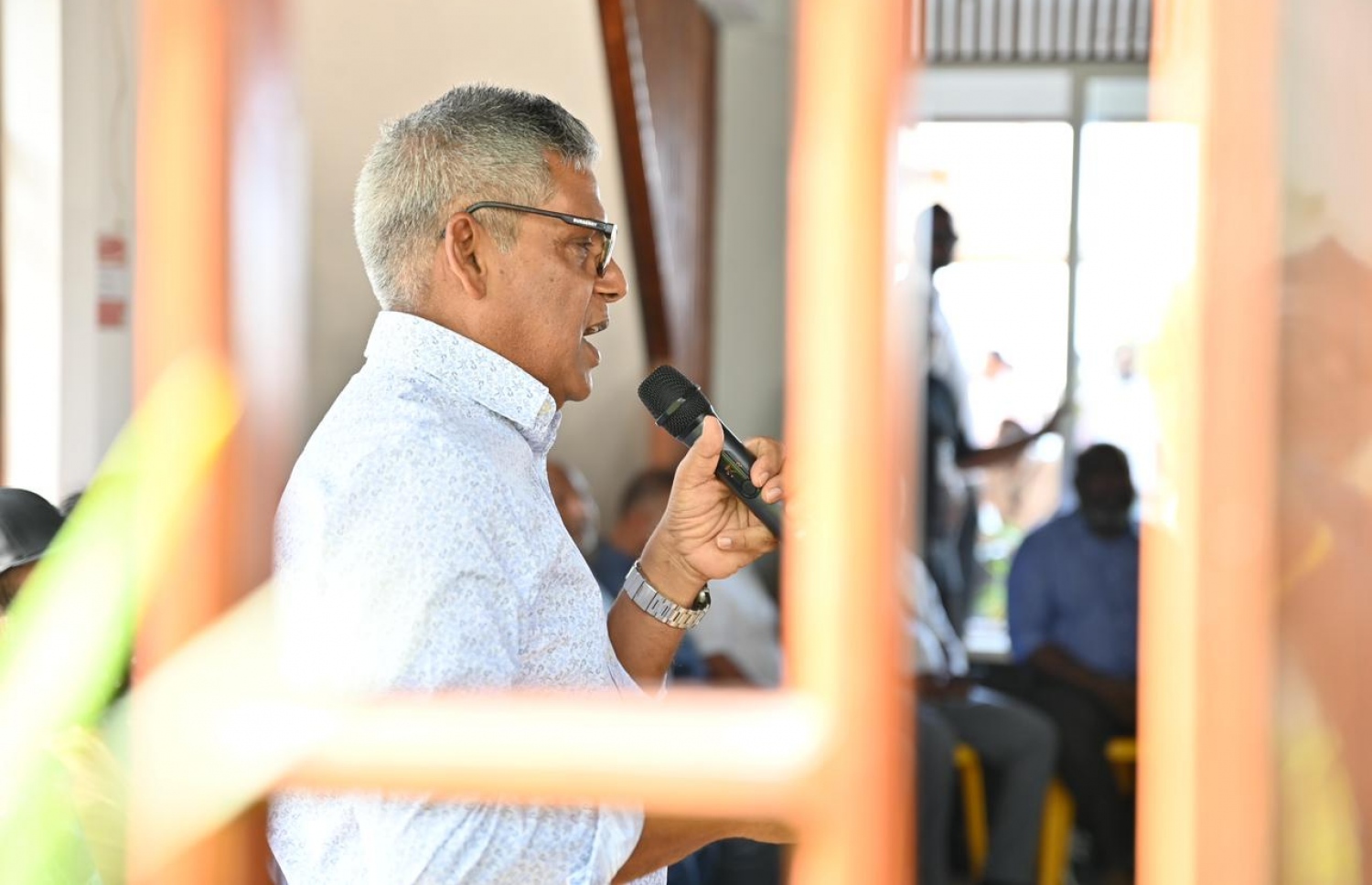 މިއަދު ގުރައިދޫގައި ބޭއްވި ޖަލްސާގައި ރީކޯ މޫސާ މަނިކު ވާހަކަދައްކަވަނީ.-- ފޮޓޯ: ރައީސް އޮފީސް