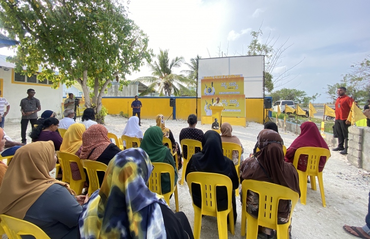 ގޯއްޗަށް ކުރިމަތިލާން ދަންވަރު ހުޅުވުން ބޭއަދަބީ!