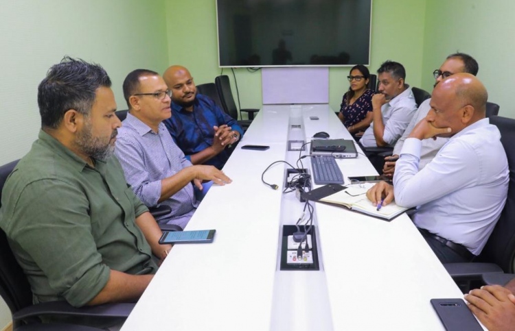 ފުރުސަތު ނުލިބޭތީ، އިދިކޮޅުން ޕީއެސްއެމަށް!