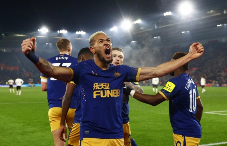 ސައުތެމްޓަން ބަލިކޮށް ނިއުކާސަލް ފައިނަލާ ގާތަށް