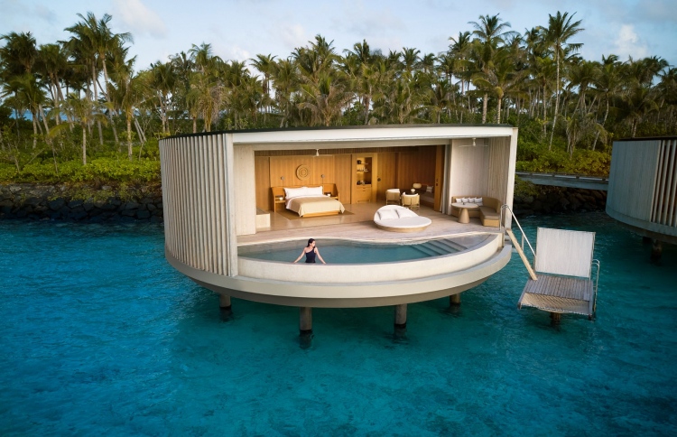 ރިޒް ކާލްޓަންގެ ކޮންމެ މުވައްޒަފަކަށް 70،000ރ.