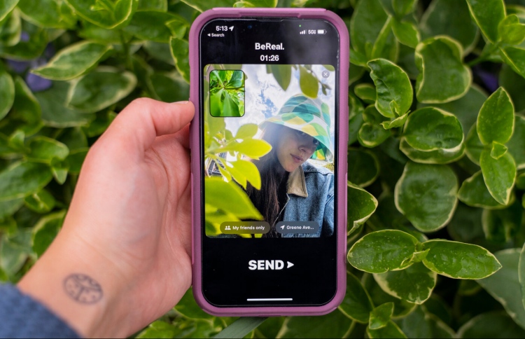 ދެން ފޯރި ހިފާނެ އެޕަކީ "ބީރިއަލް"