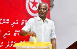 President Ibrahim Mohamed Solih casting his voted at Iskandhar School during MDP's primary election on Saturday, January 28, 2023 -- Photo: Fayaz Moosa / Mihaaru