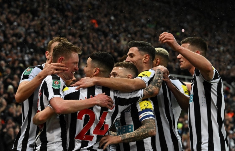 23 އަހަރު ފަހުން ނިއުކާސަލް ވެމްބްލީ ފައިނަލަކަށް