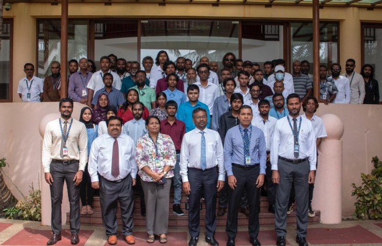 އެމްއޭސީއެލުން 225 މީހުންނަށް ތަމްރީނު ދެނީ