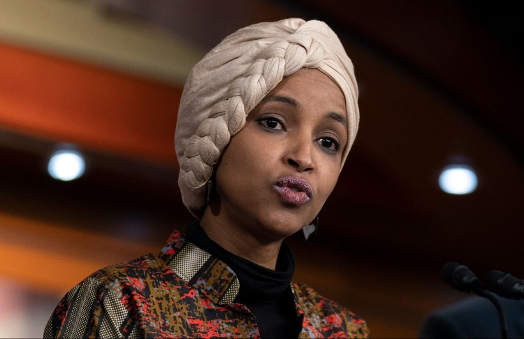 އެމެރިކާގެ ރިޕަބްލިކަނުން އިލްހާން އުމަރާ ދެކޮޅަށް