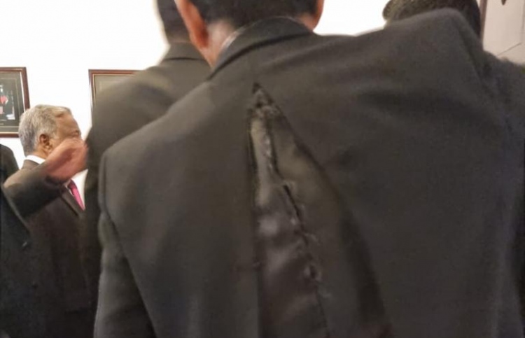 ތަޅުމުން ނެރެނިކޮށް ސައީދުގެ ހެދުން ވީދި އަނިޔާވެއްޖެ