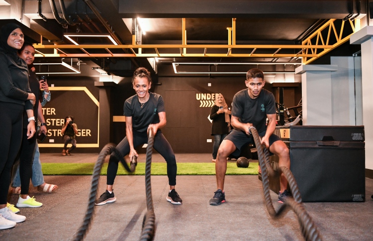 ދުޅަހެޔޮ ދިރިއުޅުމަކަށް ދޮރު ހުޅުވާލި ޖިމަށް އަހަރެއް