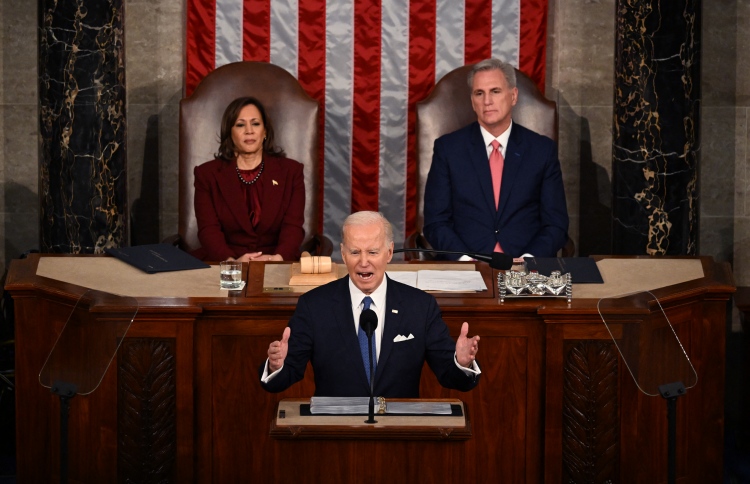 ބައިޑެން ޗައިނާ އަށް: ނަމަނަމަ ގޯހެއް ނުހަދާތި