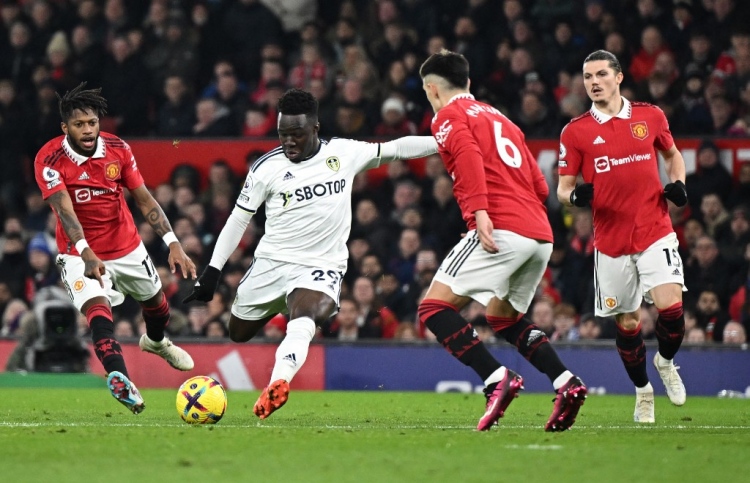 ލީޑްސްއާ ދެކޮޅަށް ޔުނައިޓެޑަށް މޮޅެއް ނުވެވުނު