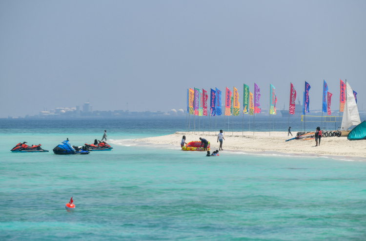 ދަތުރުދާ ރަށުގެ ކޮންސަލްޓަންސީދޭނެ ބަޔަކު ހޯދުންބާތިލުކޮށްފި