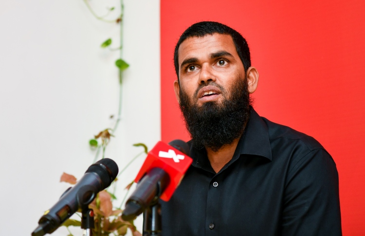 ސާފް ޗެމްޕިއަންޝިޕަށް އަކޫ ފިޓް ވުމުގެ އުންމީދު ކުޑަ