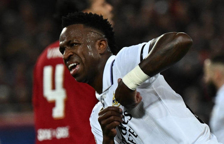 ލިވަޕޫލް ފޯރީގައި ފެށިއަސް މޮޅު ހޯދީ ރެއާލް މެޑްރިޑް