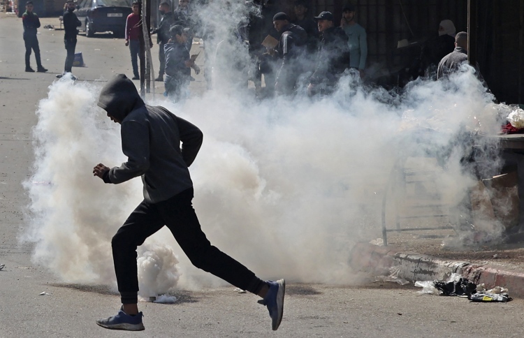 އިޒްރޭލުން ފަލަސްތީނުގެ 4 މީހަކު ޝަހީދުކޮށްލައިފި